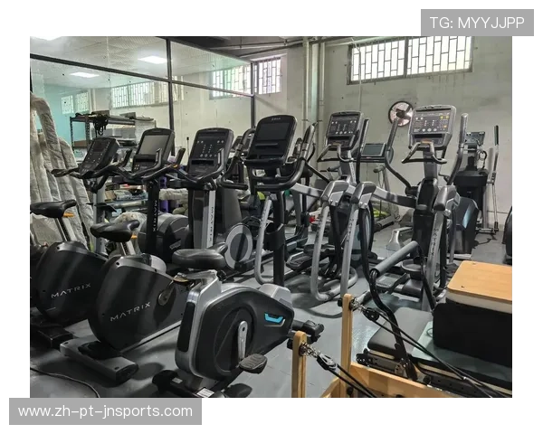 旋转跑步健身器材功能及科学训练效果